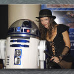 R2D2 Gets All the Babes Too...