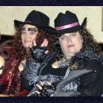 Klingon Cowgirls... YIKES!!!