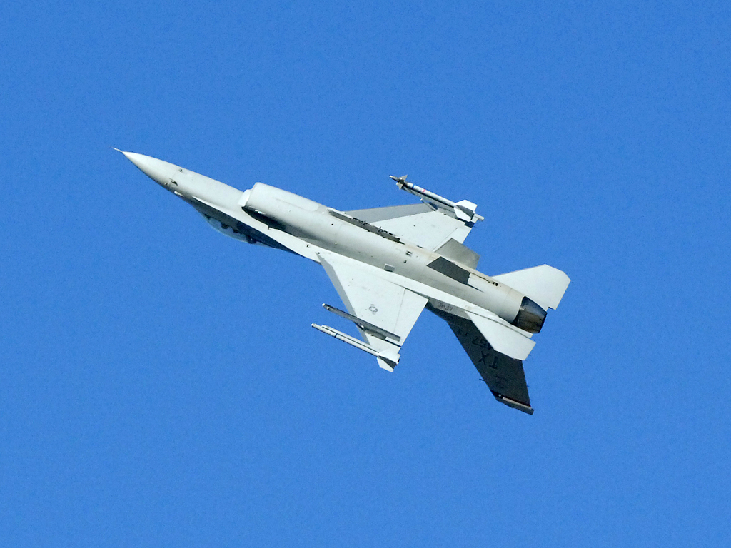 F16 - 457 Belly...