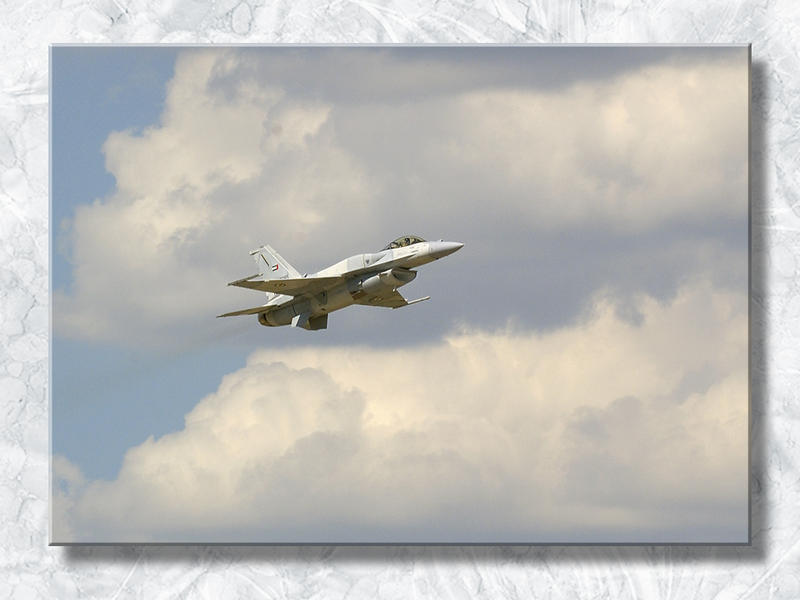 F16 - RE30 In the Clouds...