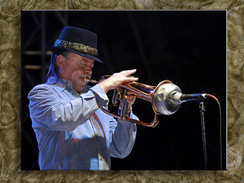 Chuck Mangione Doing What He Does Best...